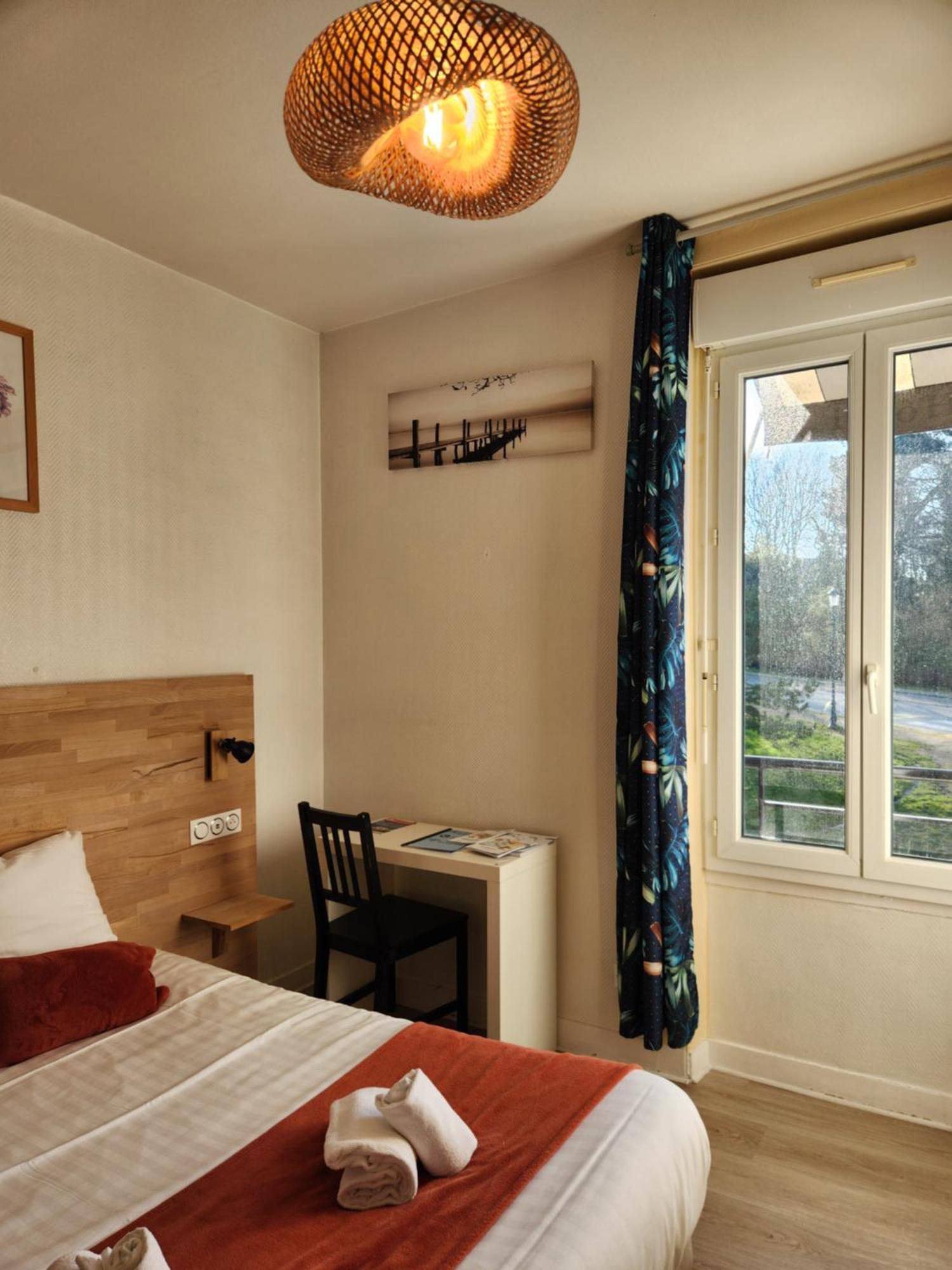 Le Petit Montmartre Hotel Dinard Luaran gambar