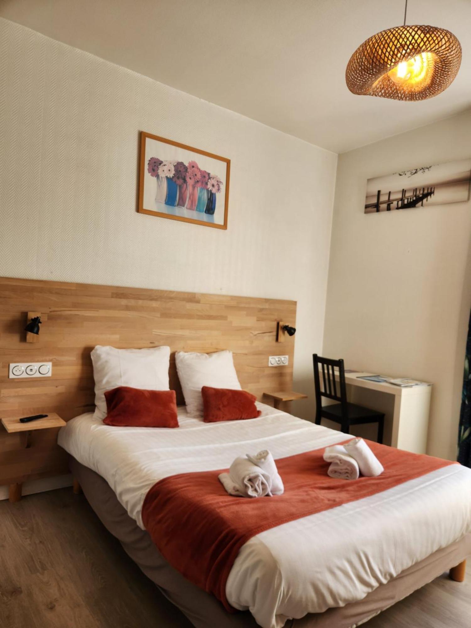Le Petit Montmartre Hotel Dinard Luaran gambar